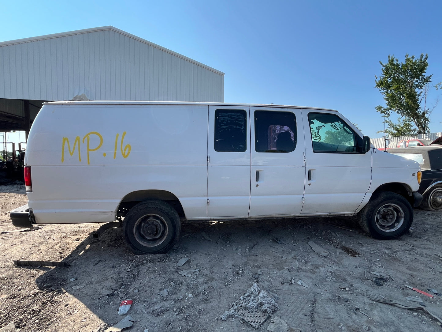 2001 Ford E350 - Stock #:  - M19506 - MP-16
