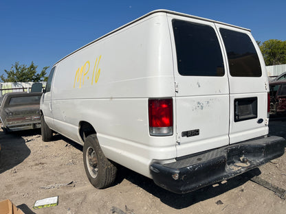 2001 Ford E350 - Stock #:  - M19506 - MP-16
