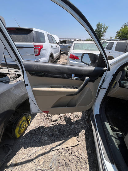 2011-2013 Kia Sorento - Stock #: M19497